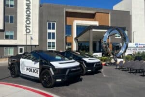 cybertruck police car 06