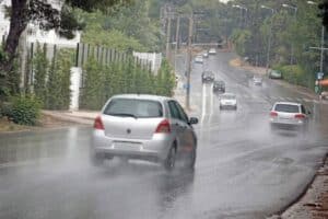 driving in the rain 04
