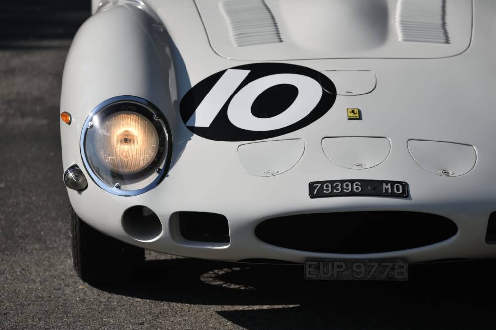 https://autogreeknews.gr/wp-content/uploads/2025/12/ferrari-250-gto-auction-11.jpg