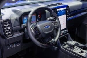 ford-makes-this-ranger-suv-exclusively-with-a-v6-f (1)