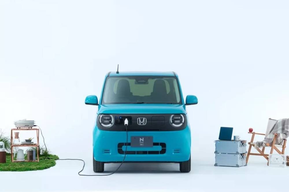 Η Ε.Ε. θέλει μικρά ηλεκτρικά με αρχική τιμή 15.000 ευρώ