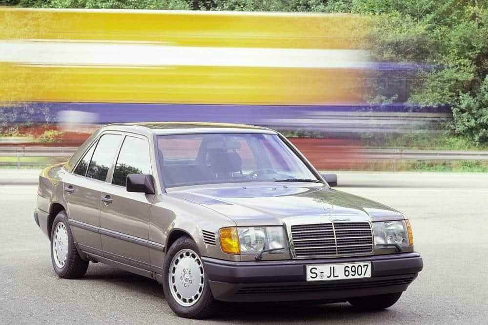 https://autogreeknews.gr/wp-content/uploads/2025/12/mercedes-benz_300_d_turbo_4.jpg