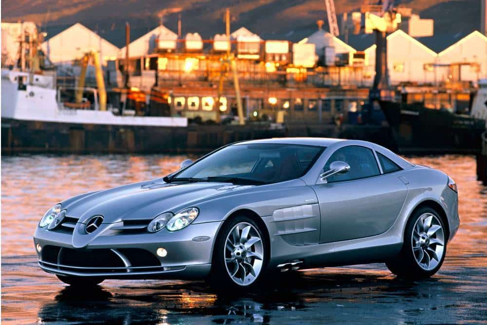 https://autogreeknews.gr/wp-content/uploads/2025/12/mercedes-benz_slr_mclaren_98.jpg