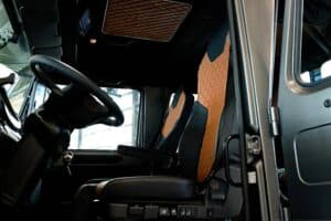 Mercedes-Benz Special Trucks präsentiert luxuriösesten Unimog aller ZeitenMercedes-Benz Special Trucks unveils the most luxurious Unimog ever