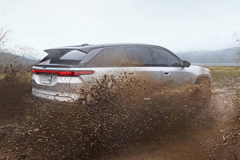 Μπαράζ από το ταχύτερο Jeep στα χρονικά (+video)