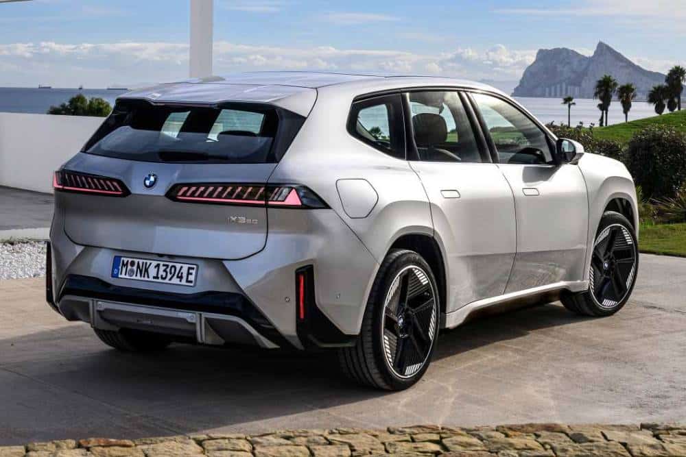 https://autogreeknews.gr/wp-content/uploads/2025/12/neue-klasse-bmw-ix3-2.jpg