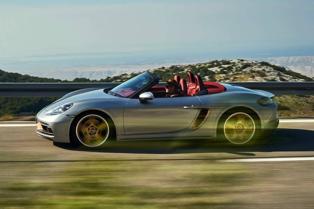 Πονοκέφαλος η βενζίνη για τις επόμενες Porsche Boxster/Cayman