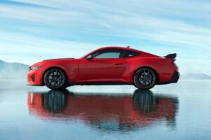 2026-Ford-Mustang-Dark-Horse-SC-00004-1-2048×1366