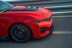 2026-Ford-Mustang-Dark-Horse-SC-00012-2048×1365