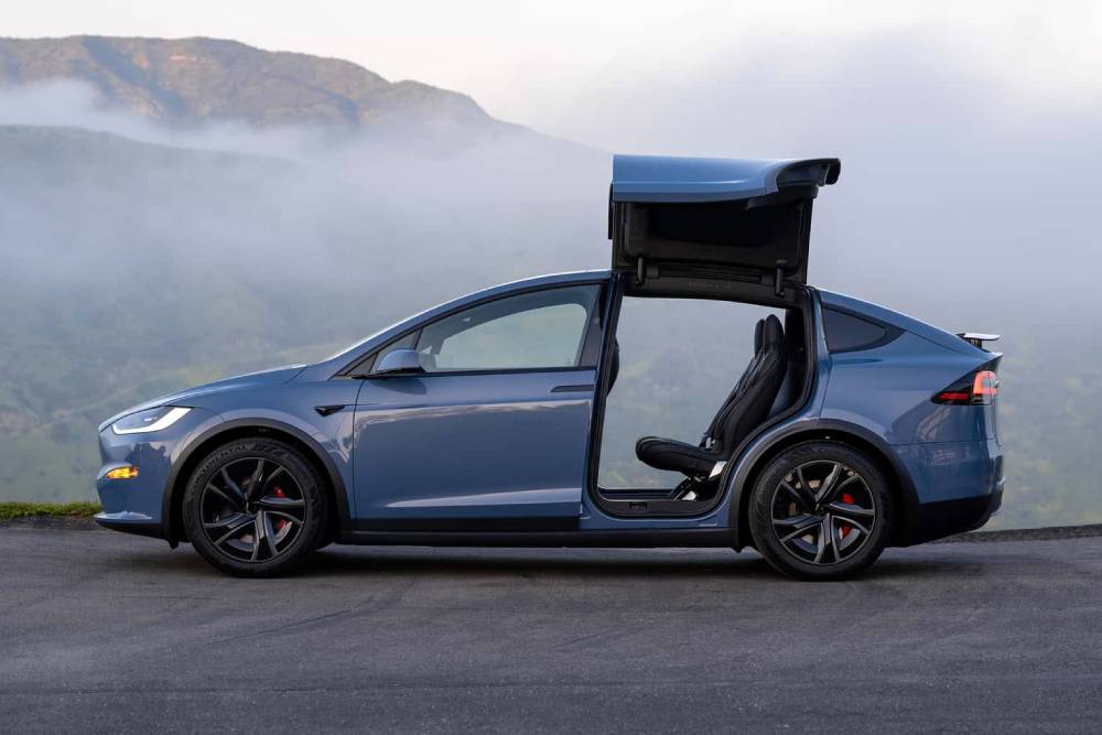 https://autogreeknews.gr/wp-content/uploads/2026/01/2026-tesla-model-x-2.jpg