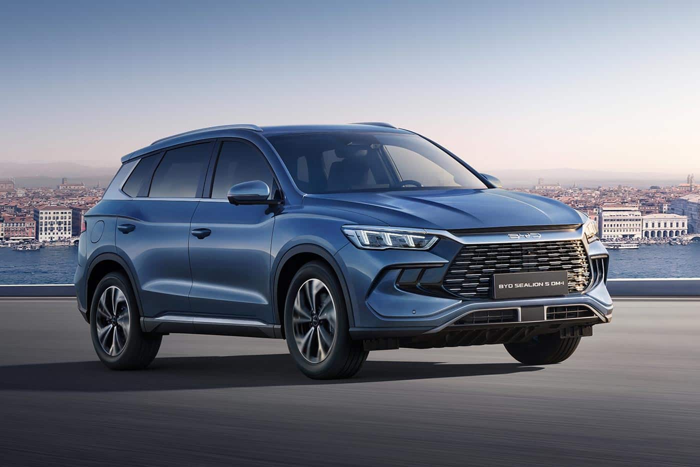 Έκπληξη η τιμή του νέου BYD Sealion 5 DM-i