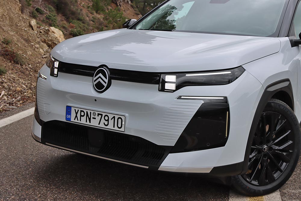 https://autogreeknews.gr/wp-content/uploads/2026/01/Citroen-e-C5-Aircross-37.jpg