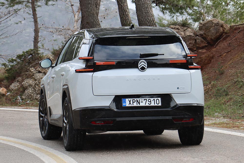 https://autogreeknews.gr/wp-content/uploads/2026/01/Citroen-e-C5-Aircross-8.jpg