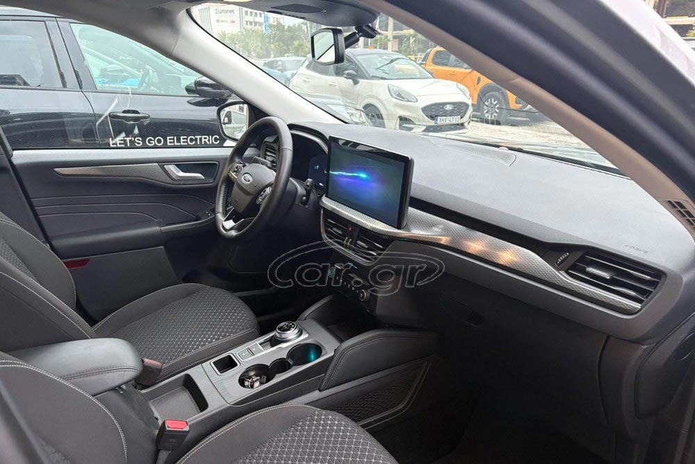 https://autogreeknews.gr/wp-content/uploads/2026/01/Ford-Kuga-2025-7.jpg
