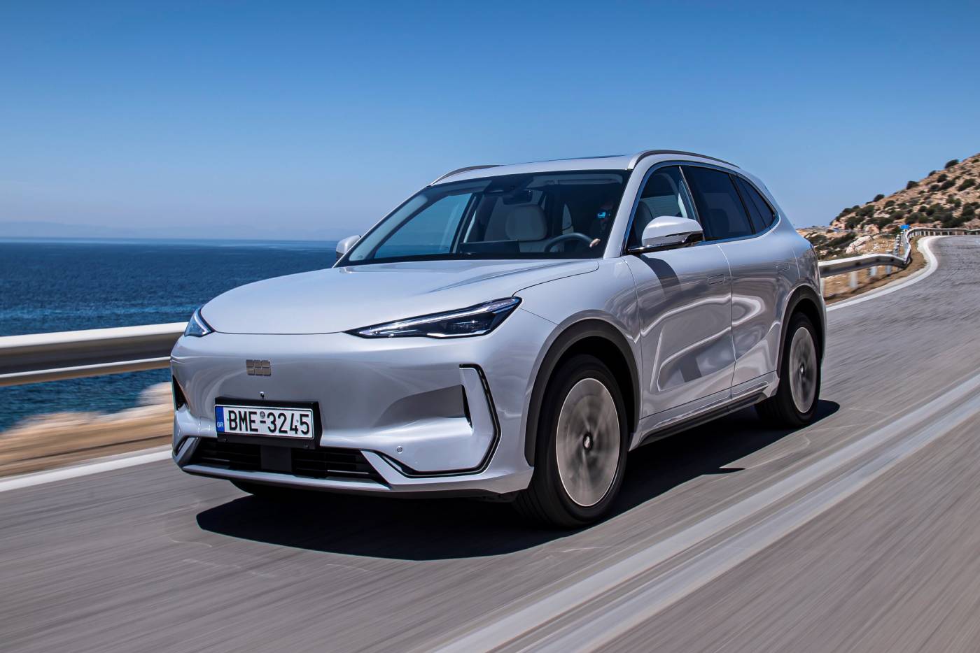 Ακόμα πιο προσιτό το βραβευμένο Geely EX5