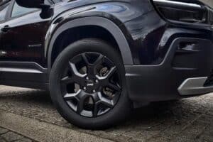 Jeep Avenger Black Edition (7)