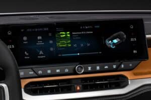 Jeep-Compass-4xe-2026-infotainment