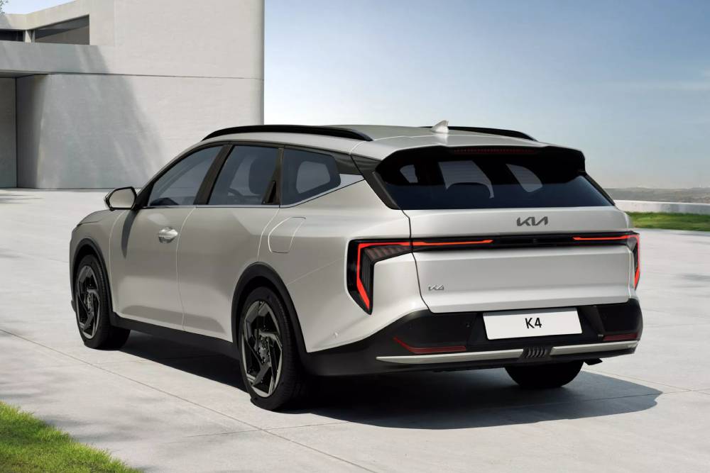 https://autogreeknews.gr/wp-content/uploads/2026/01/Kia-K4-Sportswagon-00001-2048x1365-1.jpg