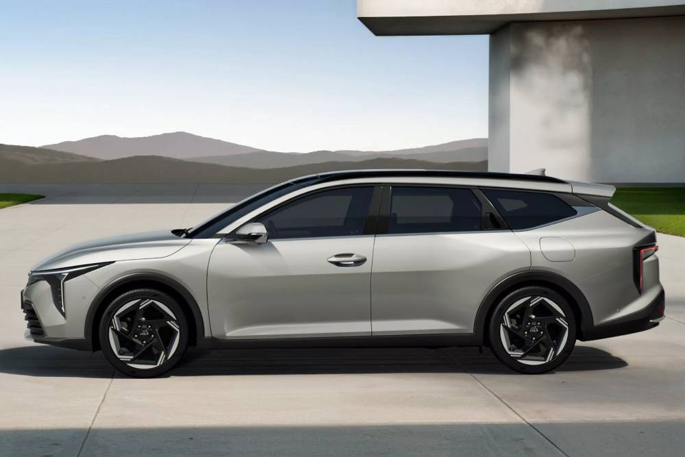 https://autogreeknews.gr/wp-content/uploads/2026/01/Kia-K4-Sportswagon-00003-2048x1365-1.jpg