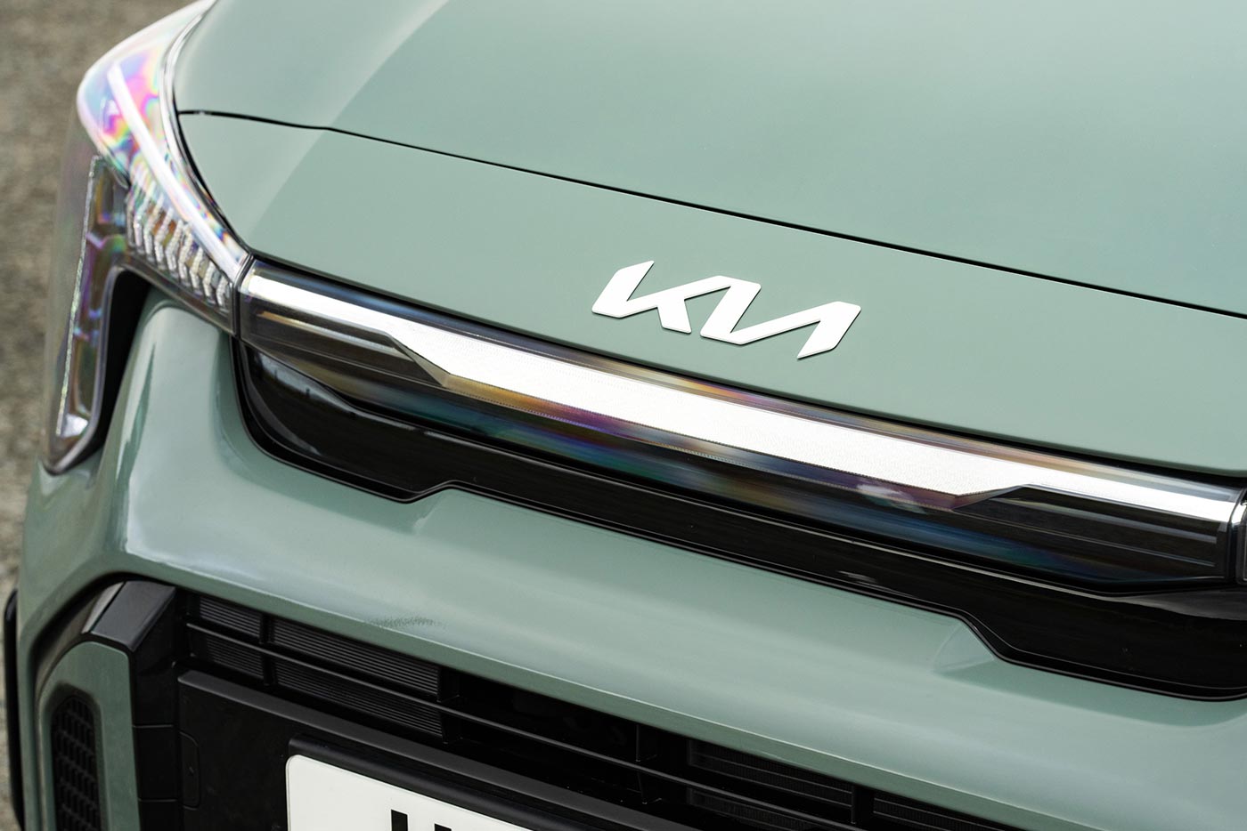 Αγαλλιάζουν τα Kia με μειώσεις τιμών έως 6.000 ευρώ