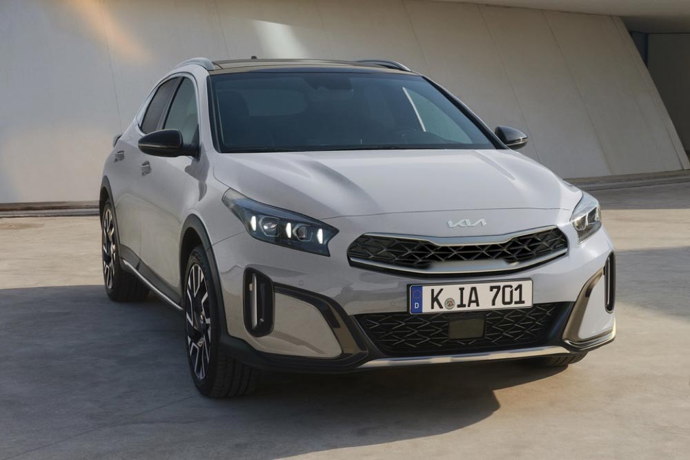 https://autogreeknews.gr/wp-content/uploads/2026/01/Kia_XCeed_MY26_6.jpg