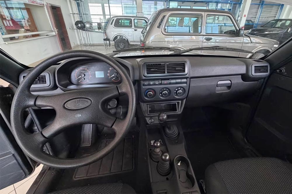 Στοκ καινούργια Lada Niva από 13.900 ευρώ