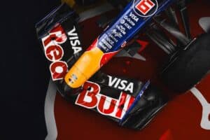 Oracle_Red_Bull_Racing_Red Bull Ford Powertrains_04 (1)