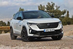 Renault Austral E-Tech 200 (4)