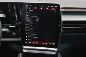 Renault Rafale E-Tech 4×4 300 (16)