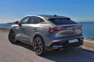 Renault Rafale E-Tech 4×4 300 (37)