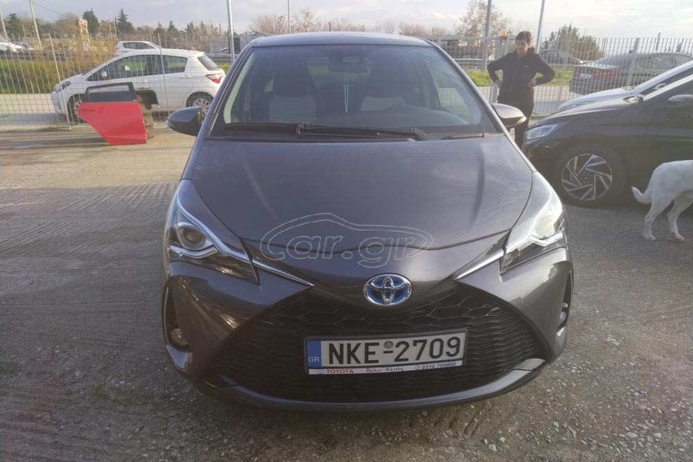 Toyota Yaris Hybrid του 2019 από ιδιώτη με 17.500 χλμ.