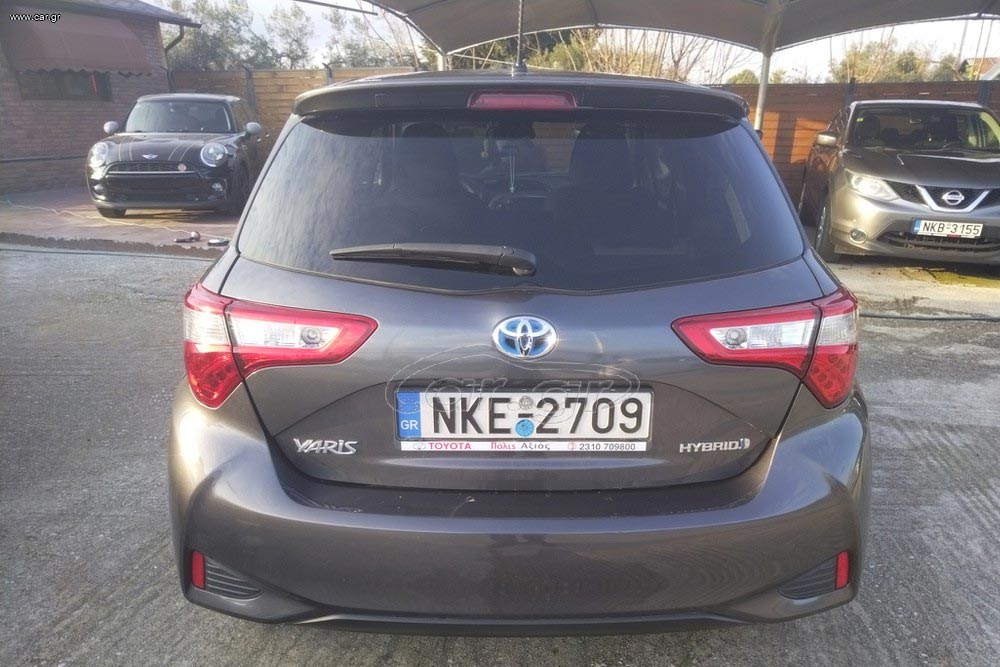 https://autogreeknews.gr/wp-content/uploads/2026/01/Toyota-Yaris-Hybrid-2019-used-3.jpg