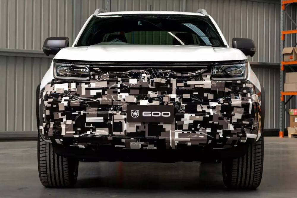 https://autogreeknews.gr/wp-content/uploads/2026/01/VW-Amarok-W600-Walkinshaw-2-2048x1152-1.jpg