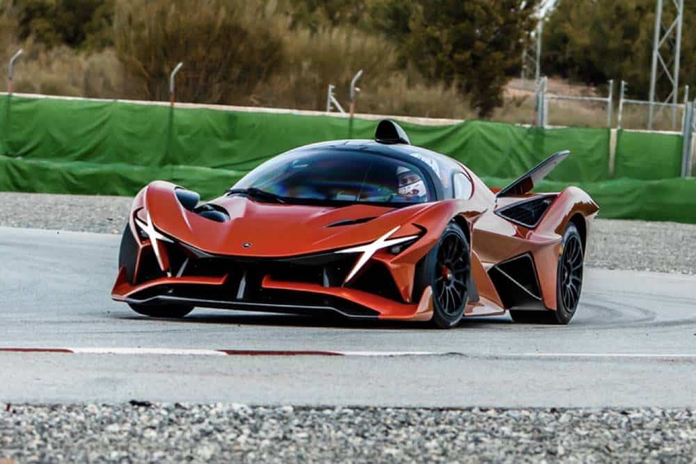 https://autogreeknews.gr/wp-content/uploads/2026/01/apollo-automobil-evo-11.jpg