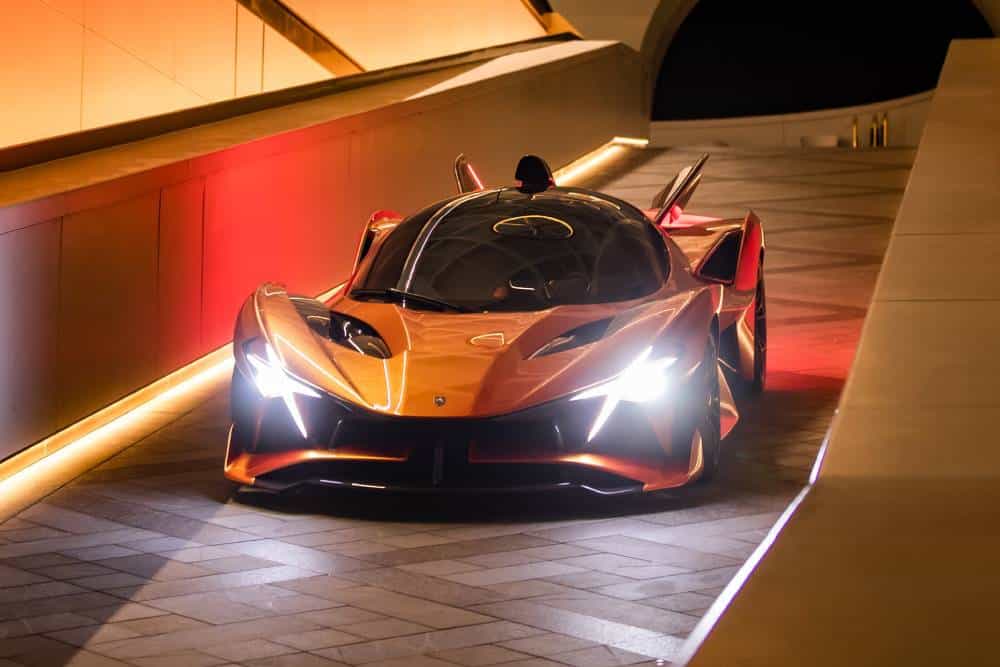 Νέο και ακραίο Apollo EVO βγαλμένο σαν από ταινία (+video)