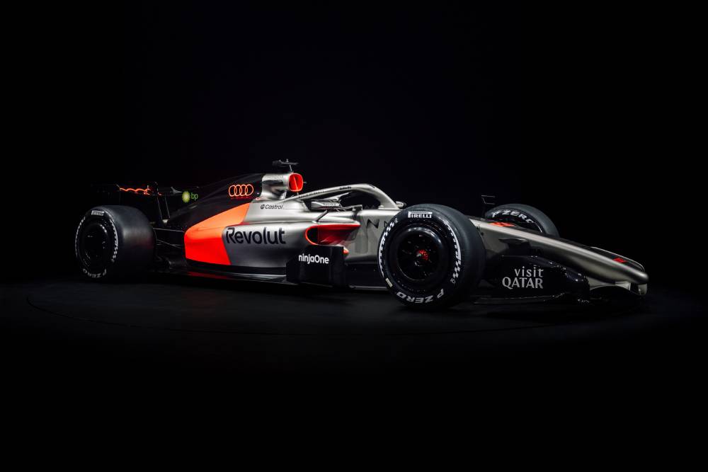 https://autogreeknews.gr/wp-content/uploads/2026/01/audi-revolut-f1-team-8-1.jpg