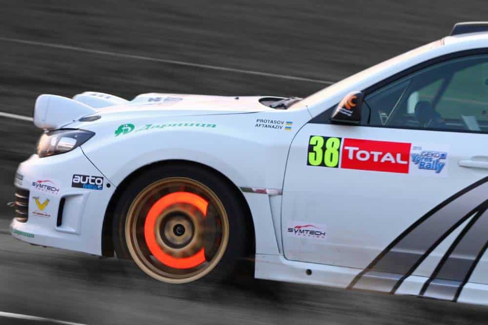 Κάθε πότε θέλουν αλλαγή τα φρένα και πώς το καταλαβαίνουμε;