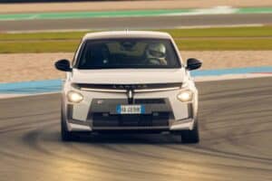 Σε ελεύθερη πτώση οι πωλήσεις της Lancia