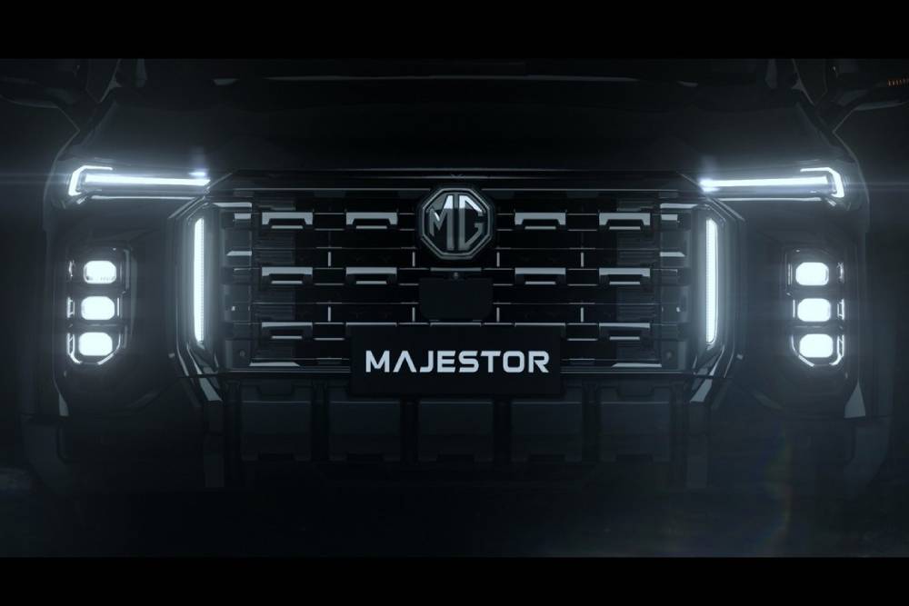 https://autogreeknews.gr/wp-content/uploads/2026/01/mg-majestor-02.jpg