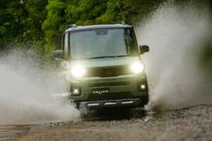 Νέο αγριμάκι Mitsubishi Delica Mini πάει και χωράει παντού