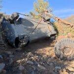 tesla-cybertruck-with-no-brakes-flips-over-on-an-o (2)