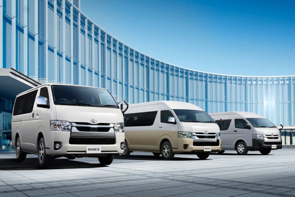 https://autogreeknews.gr/wp-content/uploads/2026/01/toyota_hiace_105.jpg