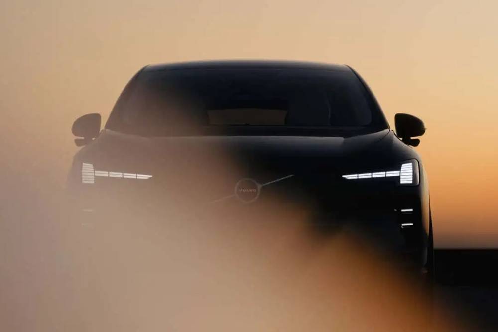 Νέο Volvo EX60 με 810 χλμ. αυτονομία