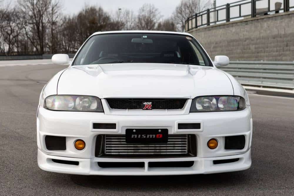 https://autogreeknews.gr/wp-content/uploads/2026/02/1996-nissan-nismo-400r-13.jpg