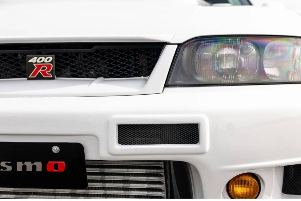 https://autogreeknews.gr/wp-content/uploads/2026/02/1996-nissan-nismo-400r-6.jpg