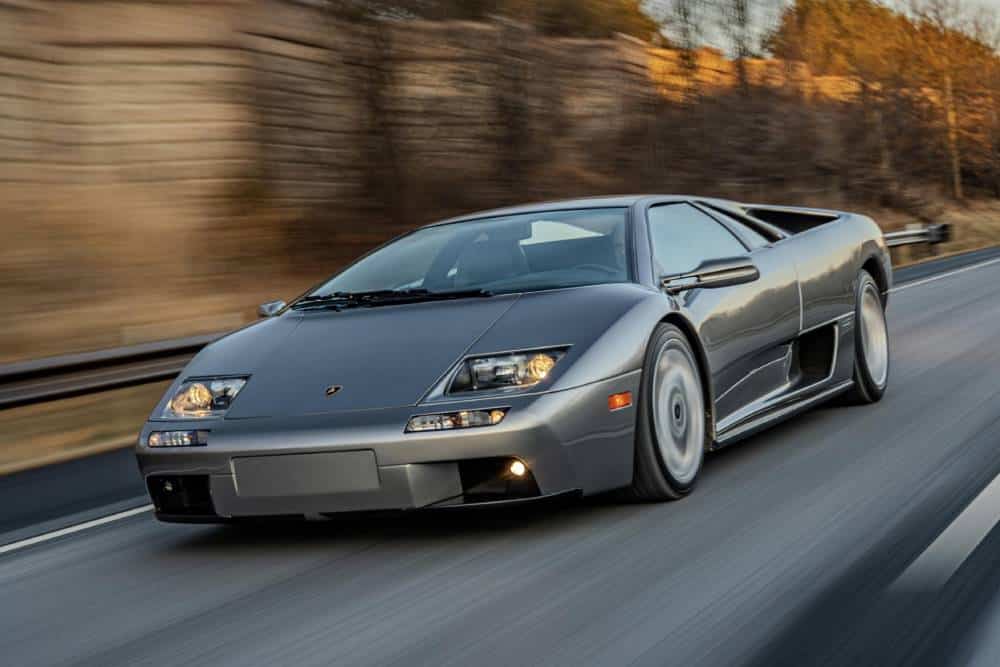 Lamborghini Diablo σχεδόν 1 εκατ. θέλει να οδηγείται