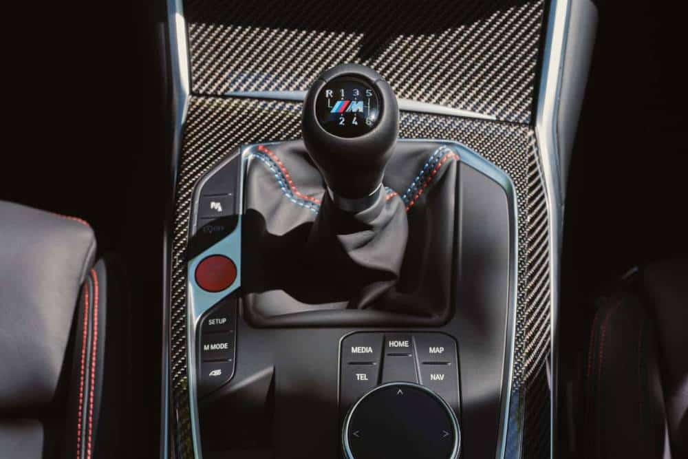 BMW M: «Δεν έχει λογική πια το χειροκίνητο κιβώτιο»