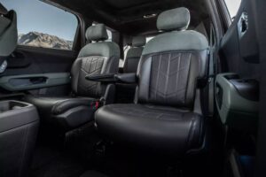 2027-Kia-Telluride-Hybrid-226-18-2048×1376