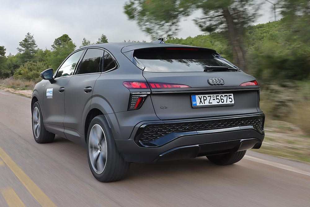 https://autogreeknews.gr/wp-content/uploads/2026/02/Audi-Q3-Sportback-1.5-TFSI-Hybrid-S-tronic-150-hp-35.jpg