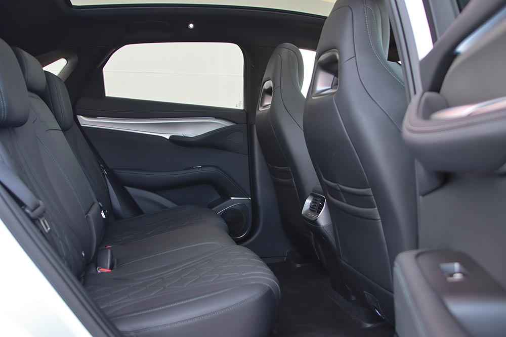 https://autogreeknews.gr/wp-content/uploads/2026/02/BYD-Sealion-7-2.jpg